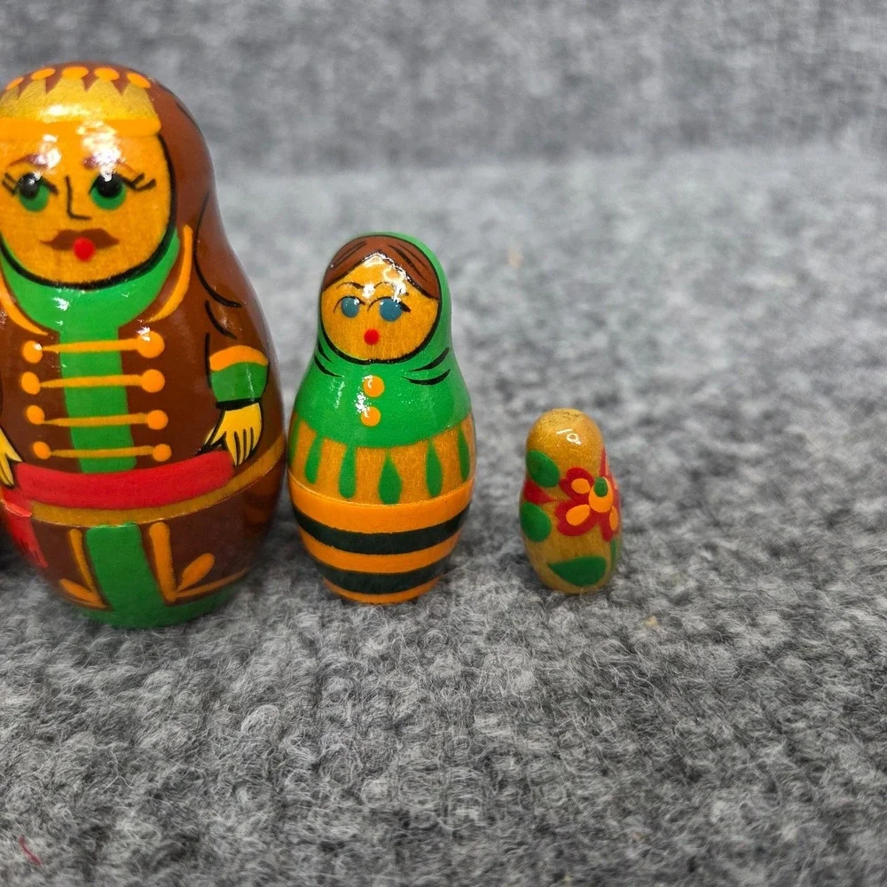 Vintage Belarus Fairy Tale 7pc Matryoshka Nesting Doll The Little Scarlet Flower